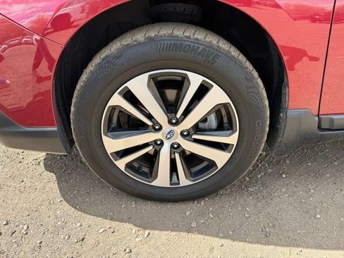 Used 2018 Subaru Outback 3.6R Limited image 11