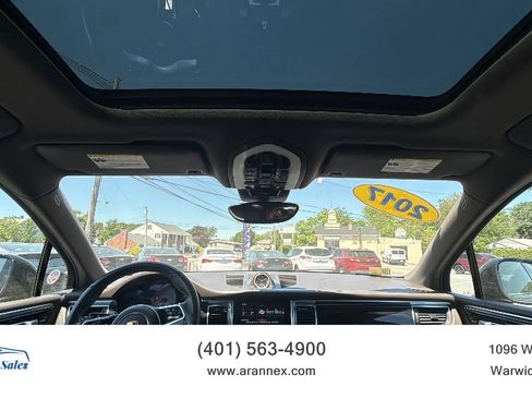 Used 2017 Porsche Macan S AWD/4WD image 22