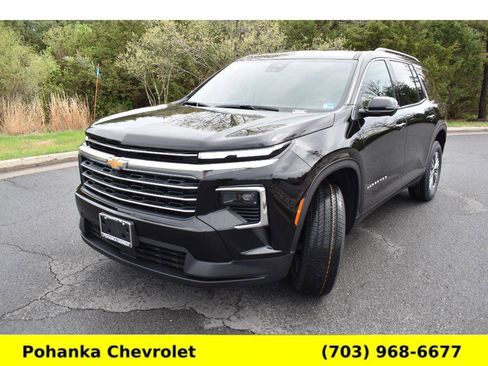 New 2026 Chevrolet Traverse LT w/ Driver Confidence Package image 3