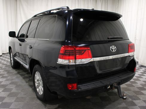 Used 2018 Toyota Land Cruiser AWD/4WD image 31