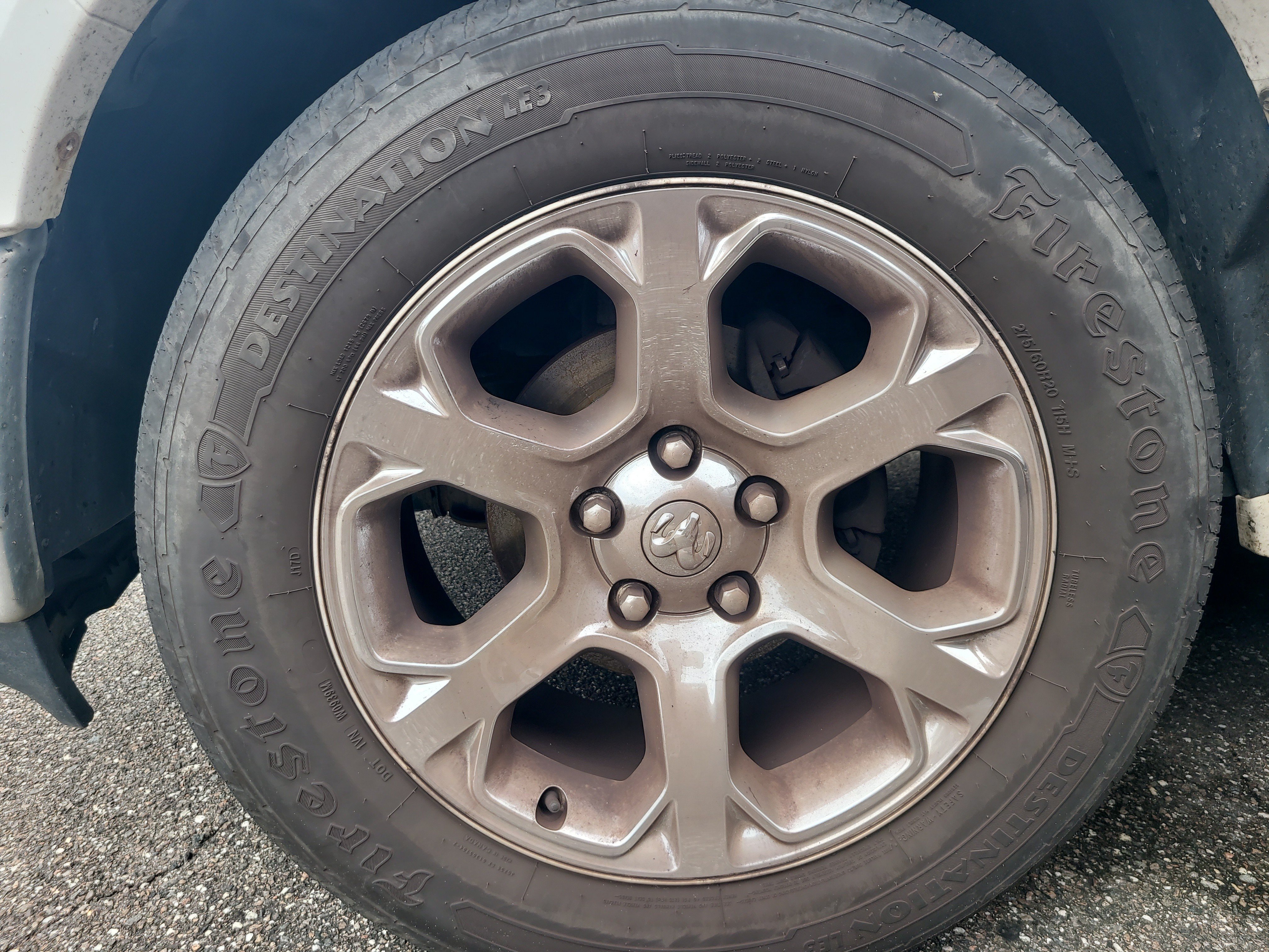 Used 2017 RAM 1500 Laramie w/ Convenience Group AWD/4WD image 8