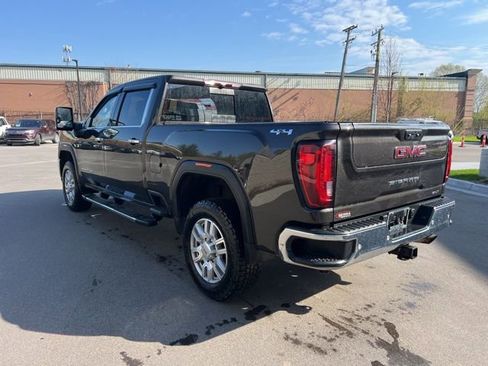Used 2021 GMC Sierra 2500 SLT w/ SLT Preferred Package image 7