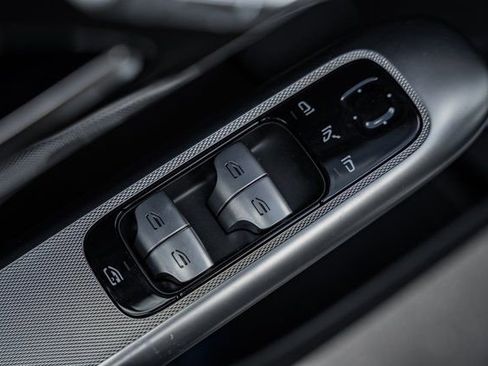 New 2025 Mercedes-Benz GLC 350e 4MATIC image 35