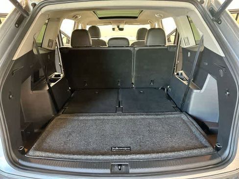 Certified 2023 Volkswagen Atlas SE w/ Panoramic Sunroof Package AWD/4WD image 28
