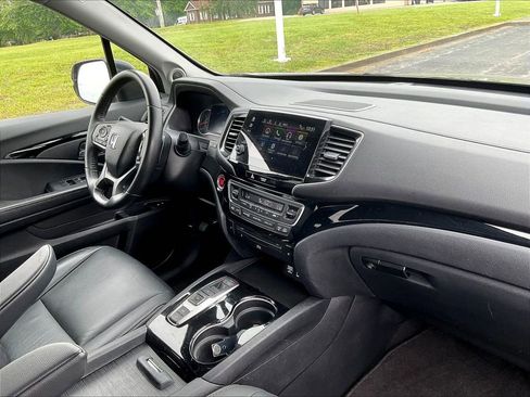Used 2021 Honda Pilot Touring image 34