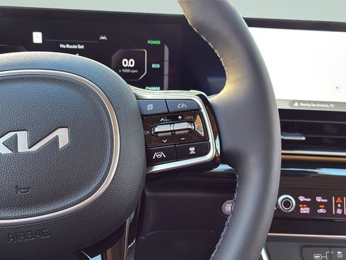 New 2026 Kia Carnival SX Prestige image 35