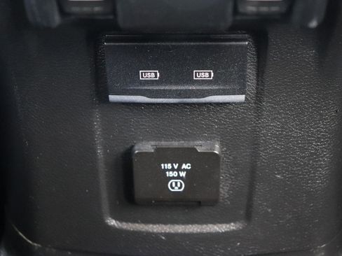 Used 2024 Jeep Wrangler Unlimited Rubicon 4xe AWD/4WD image 23
