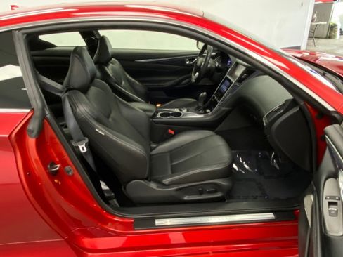 Used 2017 INFINITI Q60 Red Sport 400 image 23