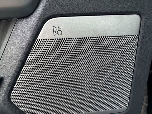 Used 2023 Ford F150 Lightning Lariat w/ Equipment Group 511A High image 23