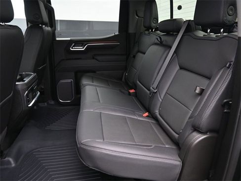 Used 2025 GMC Sierra 1500 Denali w/ Denali Reserve Package image 11