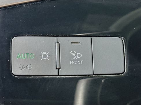Used 2025 Audi Q3 2.0T Premium AWD/4WD image 17