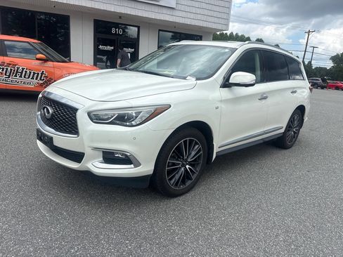 Used 2018 INFINITI QX60 Luxe w/ Premium Plus Package AWD/4WD image 4