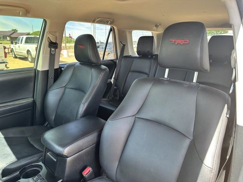 Used 2021 Toyota 4Runner TRD Off-Road Premium w/ Convenience Package (TMS) image 17