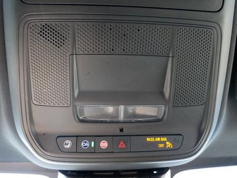 Used 2025 Chevrolet Equinox LT w/ Convenience Package II AWD/4WD image 19