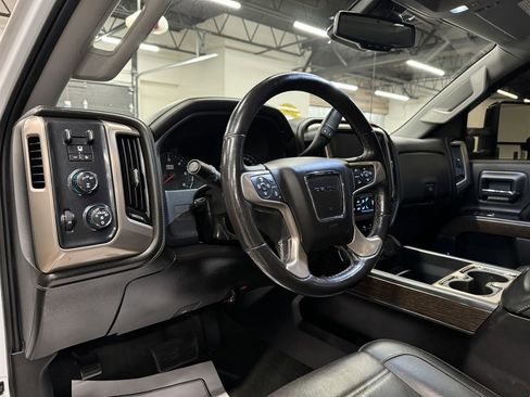 Used 2018 GMC Sierra 2500 Denali image 20