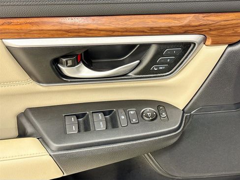 Used 2019 Honda CR-V EX-L image 17