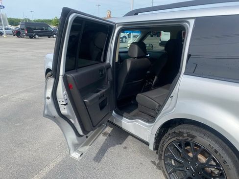 Certified 2019 Ford Flex SE FWD image 25