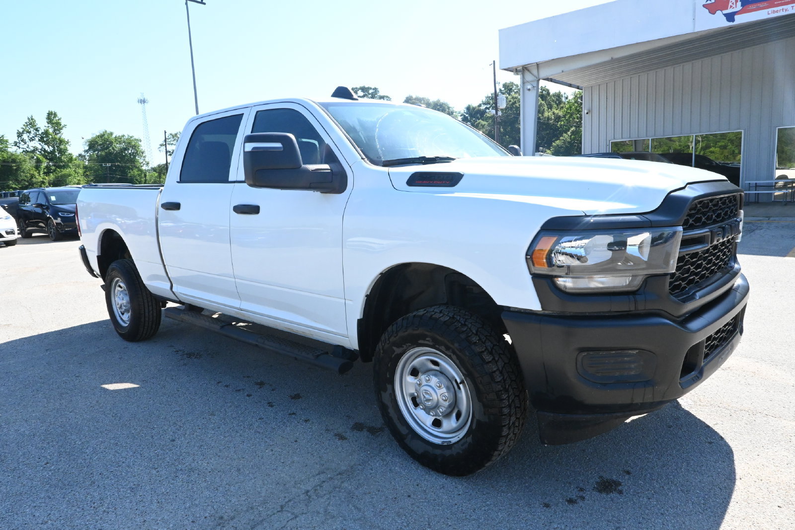 Used 2024 RAM 2500 Tradesman AWD/4WD image 4