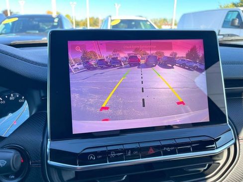 Used 2023 Jeep Compass Trailhawk w/ Trailhawk Convenience Group image 24