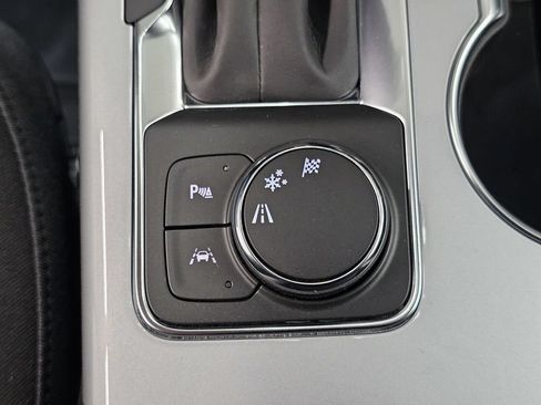 Used 2026 Chevrolet Blazer LT FWD image 21