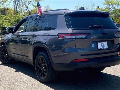 Certified 2025 Jeep Grand Cherokee L Altitude AWD/4WD image 11