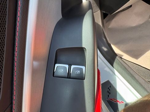 Used 2017 Chevrolet Corvette Stingray Coupe RWD image 15