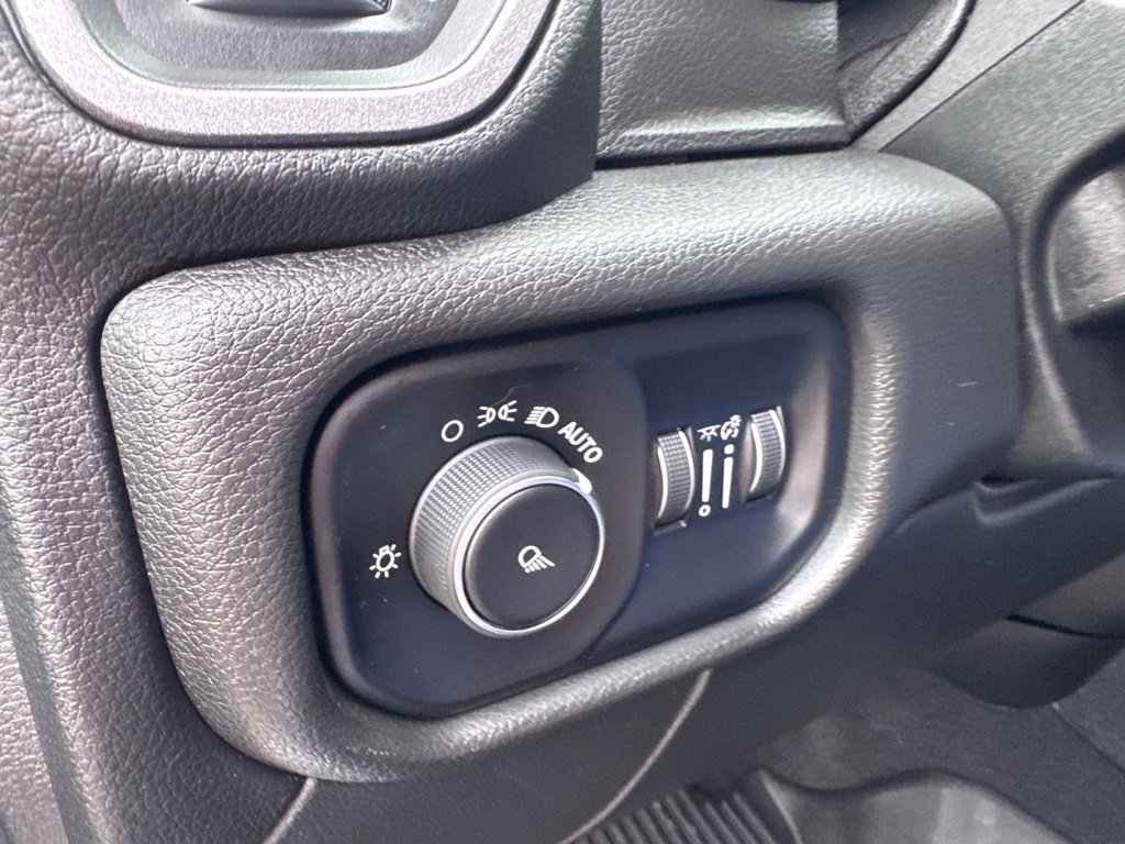 Used 2020 RAM 2500 Tradesman AWD/4WD image 13