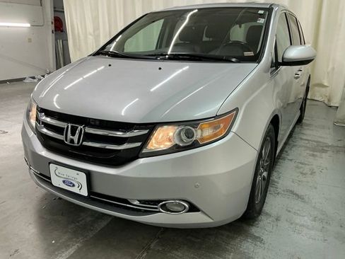 Used 2014 Honda Odyssey Touring image 9