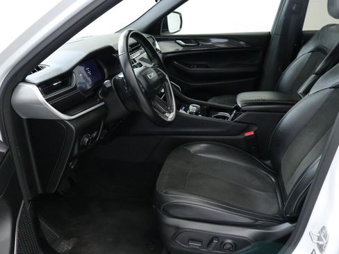 Used 2021 Jeep Grand Cherokee L Laredo image 22