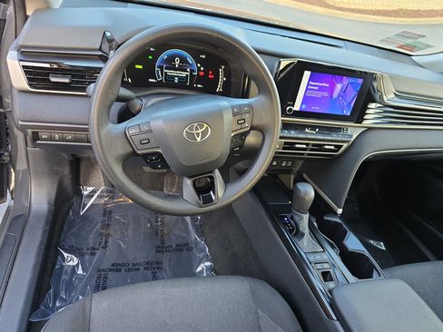 Certified 2025 Toyota Camry LE image 18