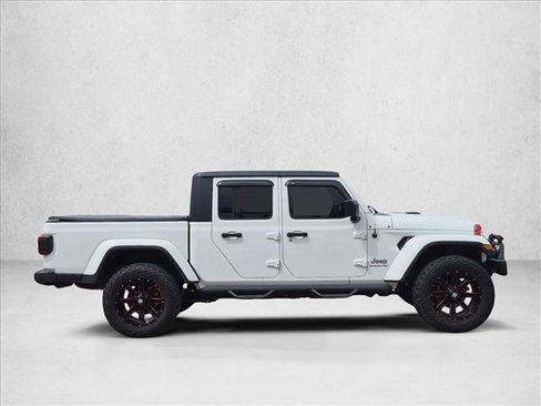 Used 2020 Jeep Gladiator Overland AWD/4WD image 4
