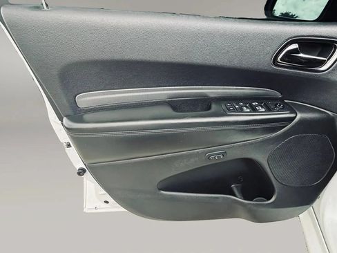 Used 2019 Dodge Durango GT RWD image 11