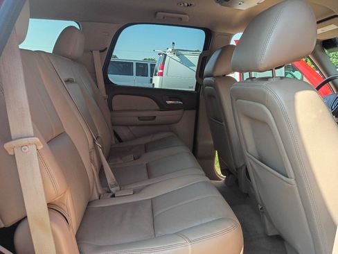 Used 2013 GMC Yukon SLT w/ Suspension Package, Autoride AWD/4WD image 14