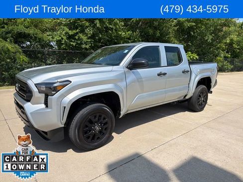 Used 2025 Toyota Tacoma SR AWD/4WD image 1