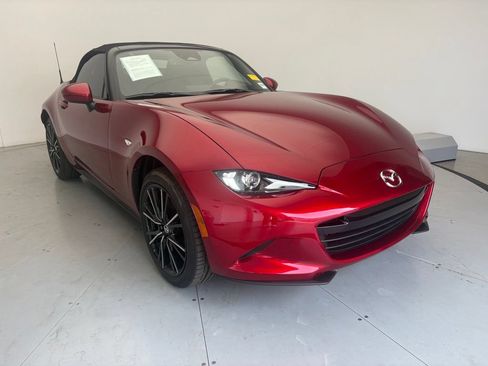 Used 2026 MAZDA MX-5 Miata Grand Touring RWD image 2