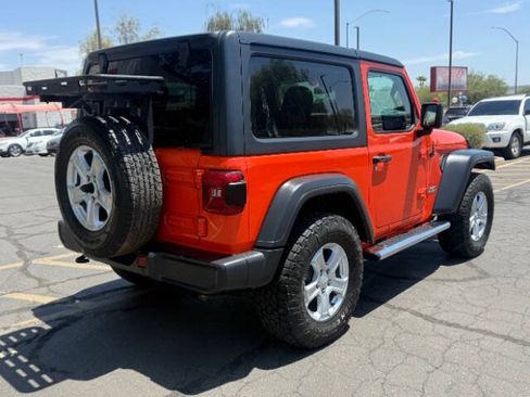 Used 2020 Jeep Wrangler Sport AWD/4WD image 3