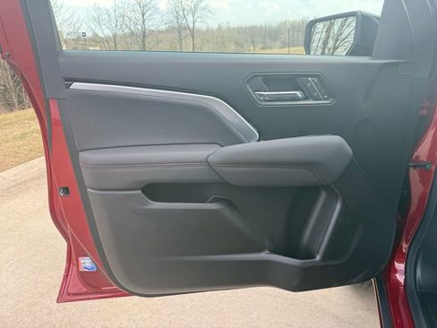 Used 2026 Chevrolet Colorado Z71 w/ Technology Package image 24