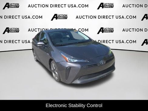 Used 2019 Toyota Prius XLE w/ Advanced Technology Package FWD image 3