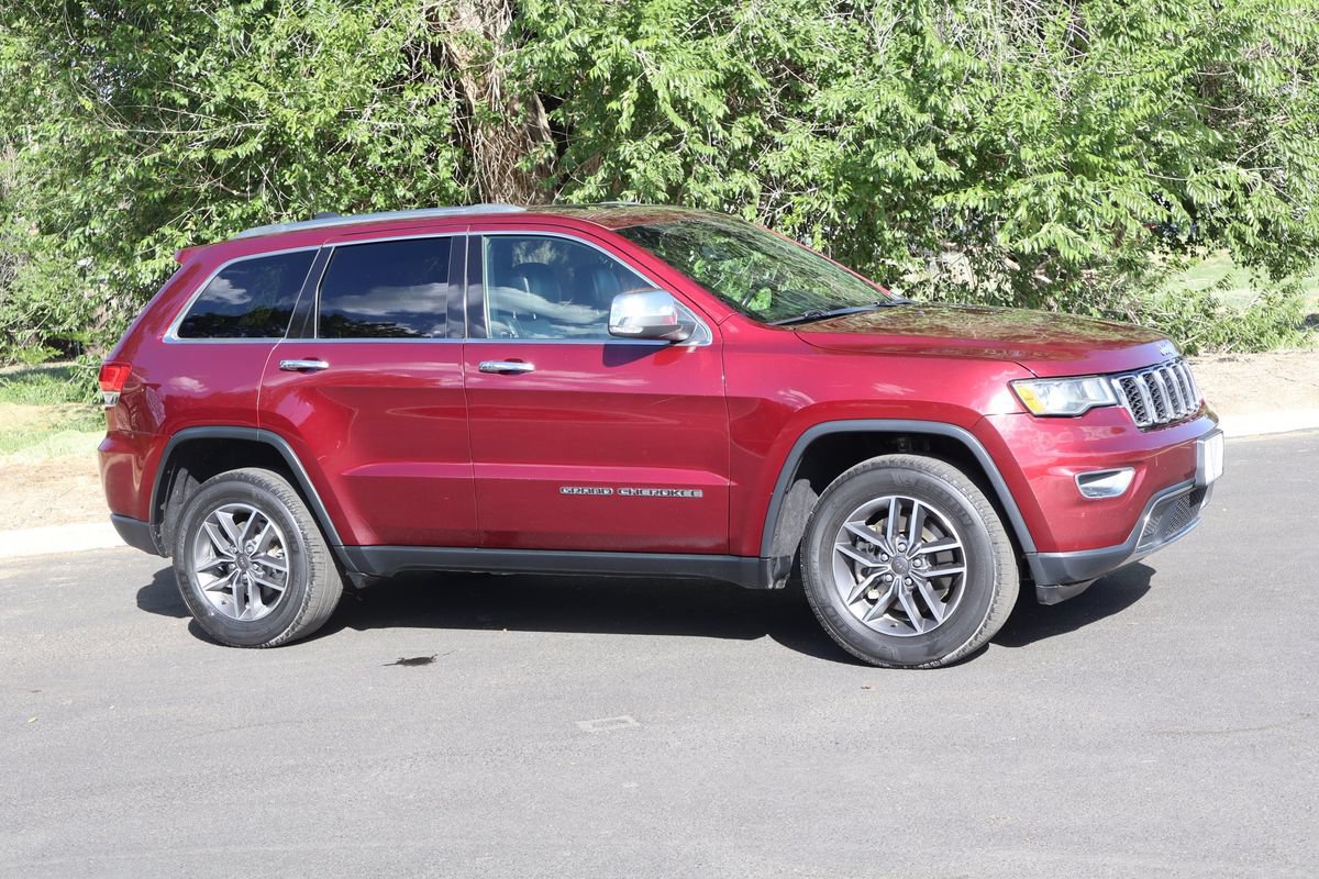 Used 2021 Jeep Grand Cherokee Limited AWD/4WD image 2