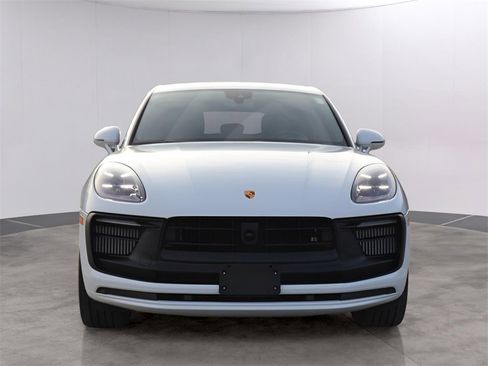 Certified 2024 Porsche Macan GTS image 12