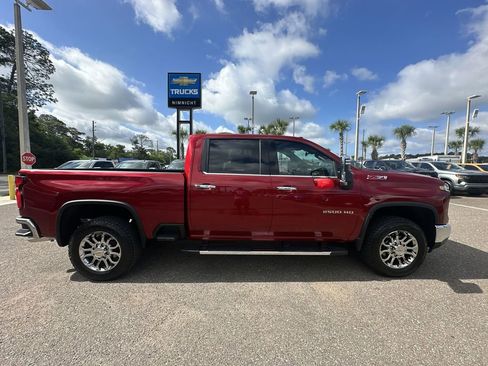 Used 2026 Chevrolet Silverado 2500 LTZ w/ LTZ Premium Package AWD/4WD image 16