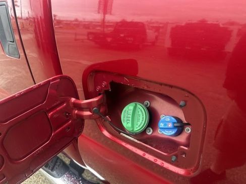 Used 2016 Ford F250 XLT w/ XLT Value Package AWD/4WD image 12