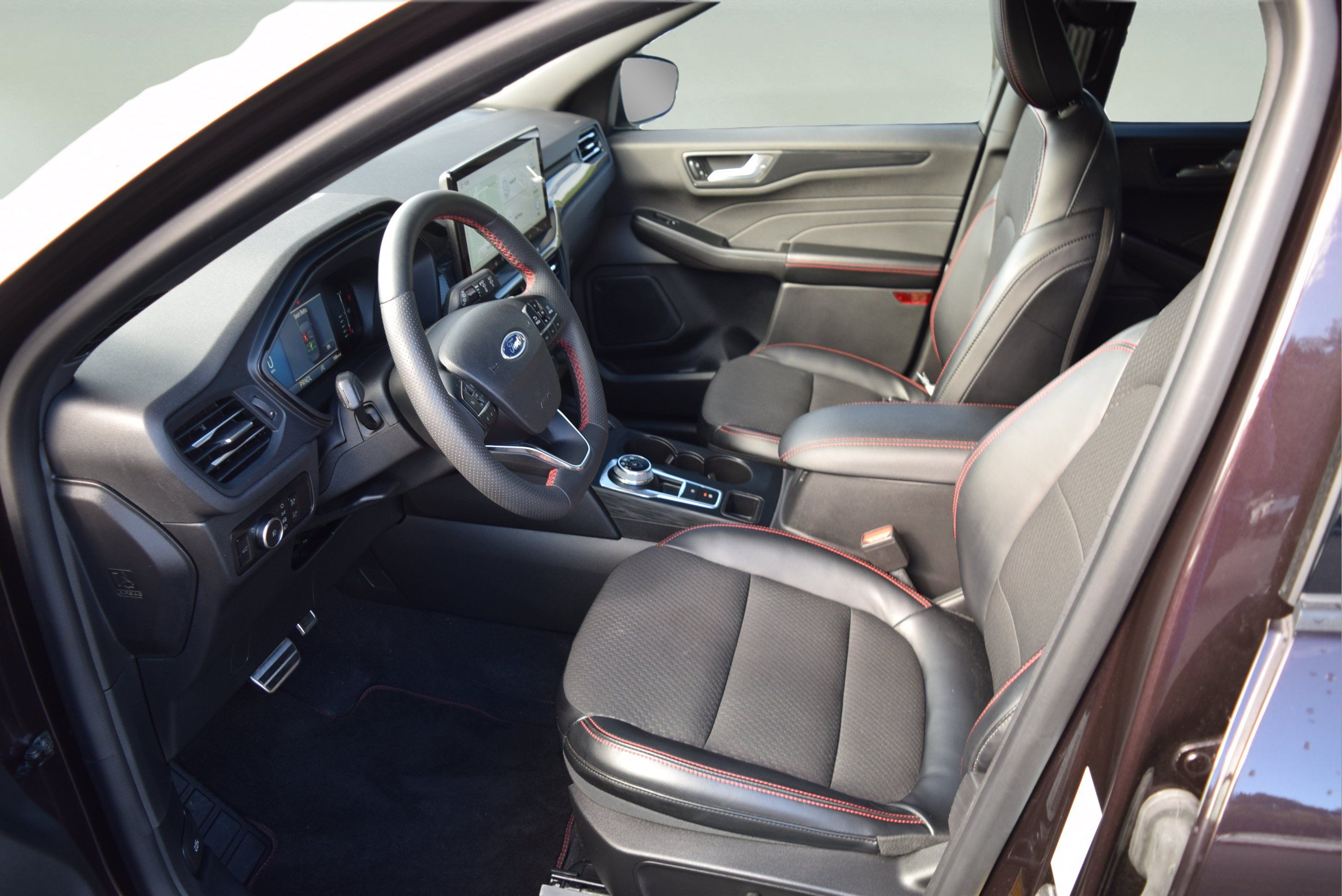 Used 2023 Ford Escape ST-Line Select w/ Tech Pack #1 AWD/4WD image 10