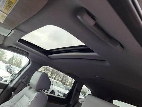 Certified 2019 Honda CR-V Touring image 6