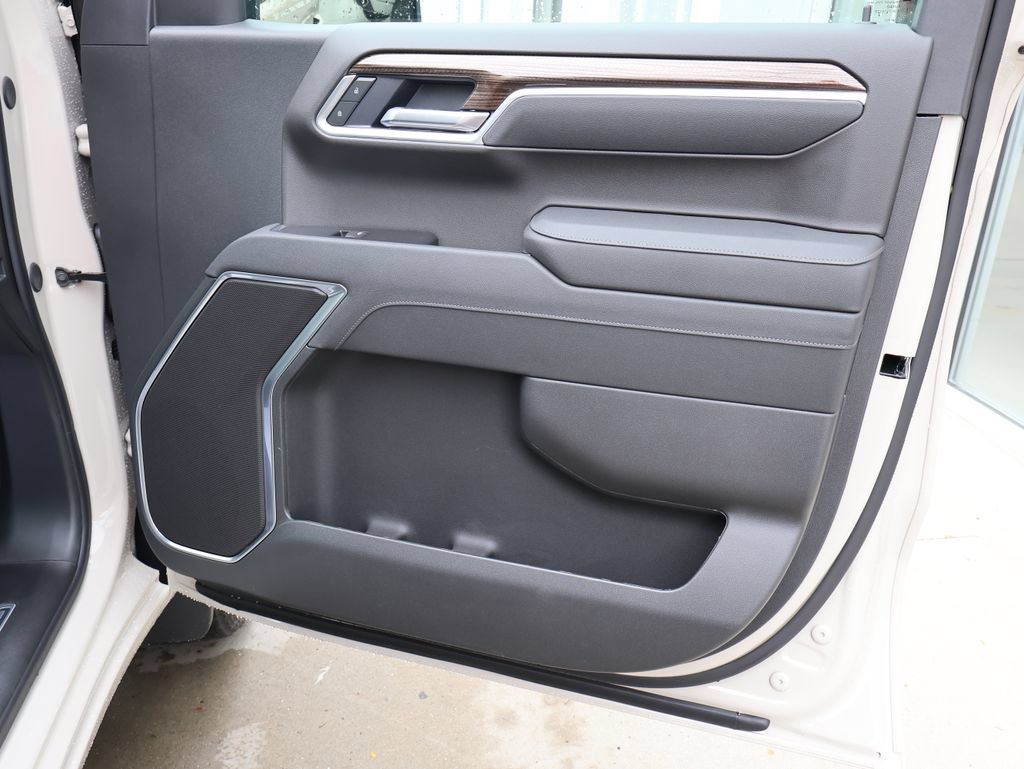 New 2026 Chevrolet Silverado 1500 RST w/ RST Select Package AWD/4WD image 38