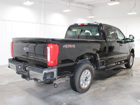 Used 2024 Ford F250 XLT image 9