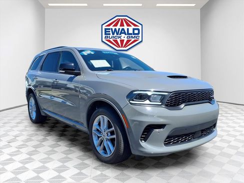 Used 2025 Dodge Durango R/T AWD/4WD image 2