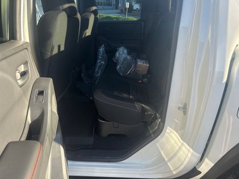 New 2026 Nissan Frontier PRO-4X w/ Pro-4x Convenience Package image 20