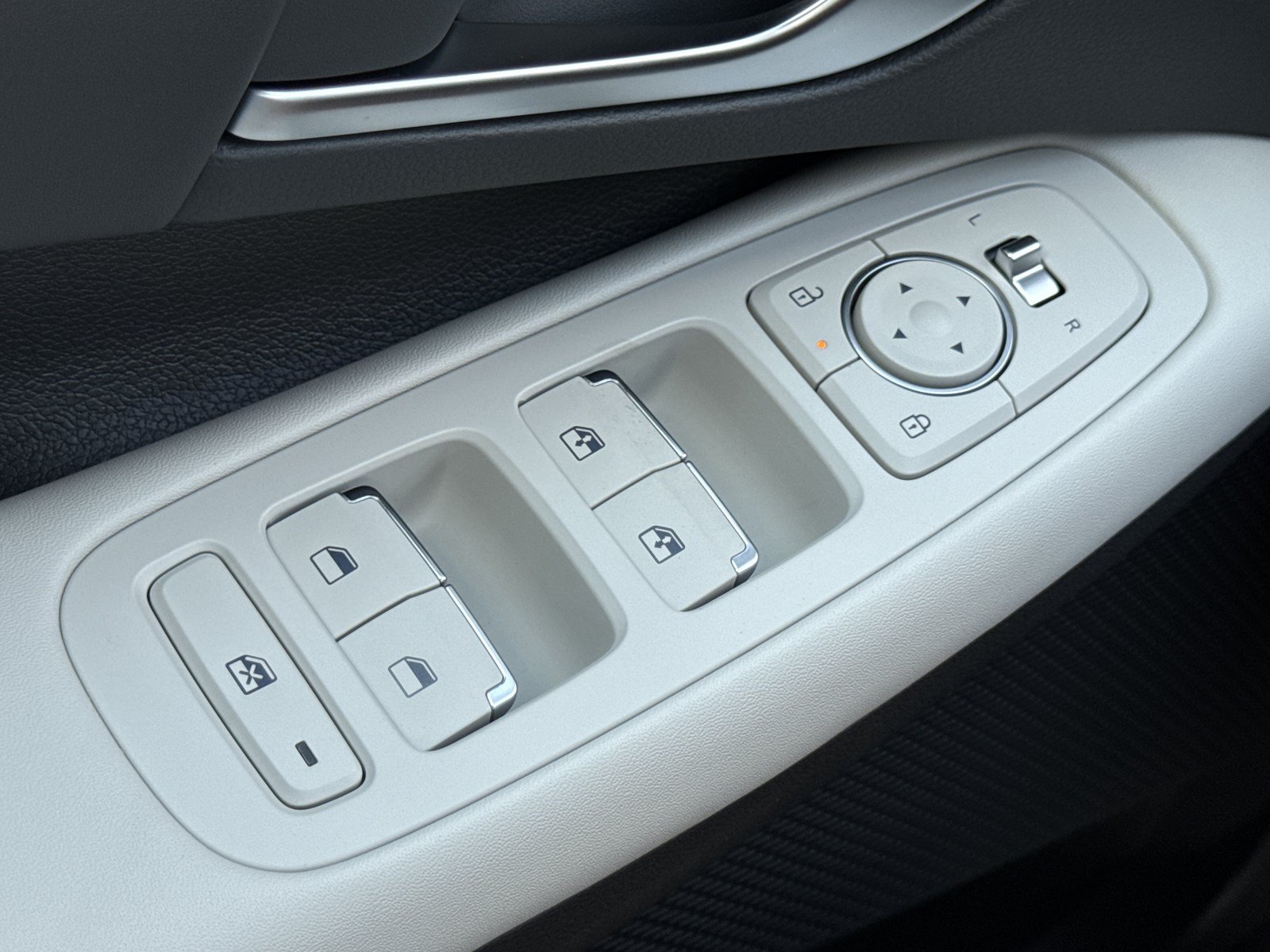 New 2026 Hyundai Sonata SEL FWD image 15