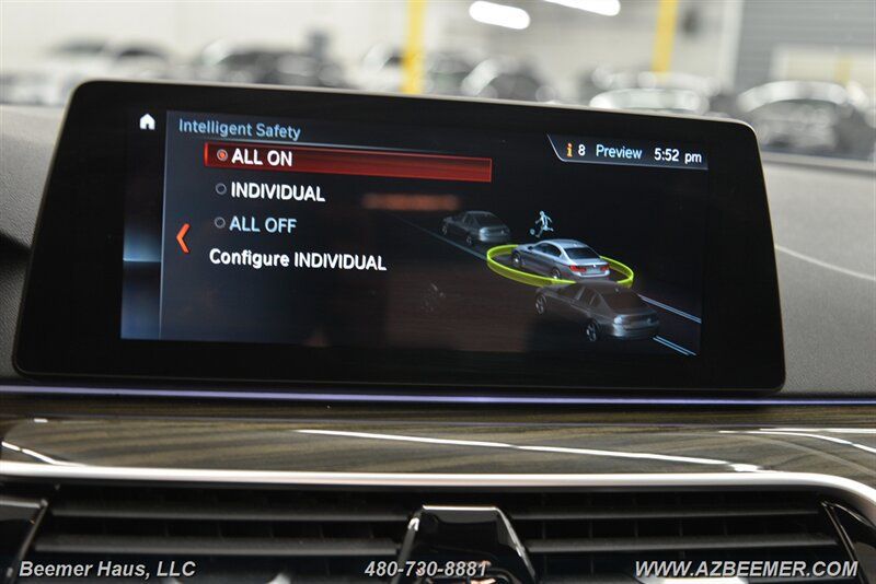 Used 2018 BMW 530e RWD image 37